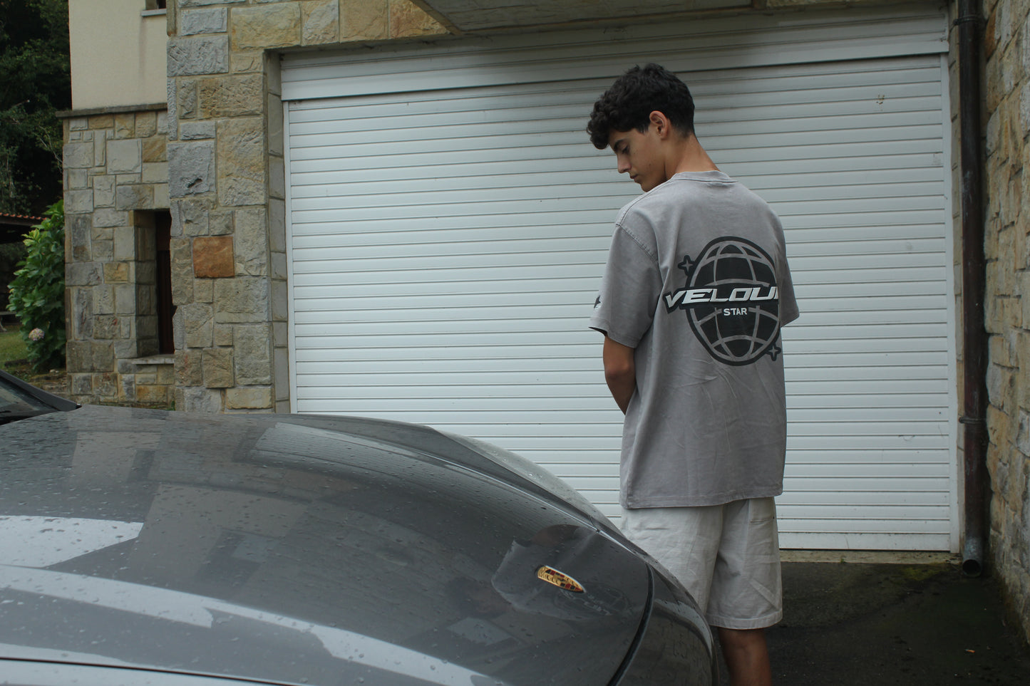Star tee light gray